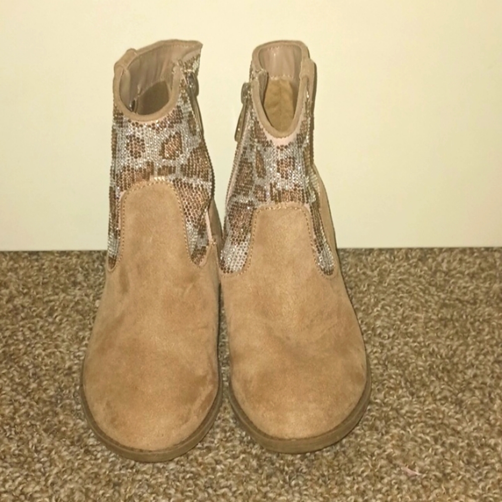Micheal Kors Boots